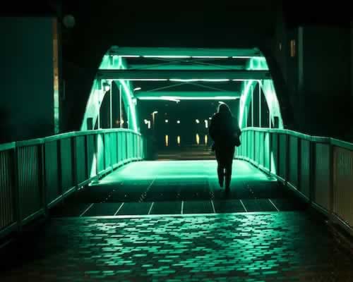 追求你的男生突然变冷淡？真正的原因竟然在这里 - 辰飞雨恋来情感网