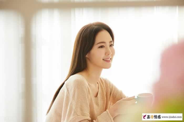 男人眼中，有女人味道的女人，到底是什么样子？(图2)