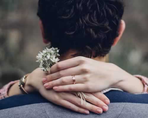 伴侣出轨后，你会选择离婚吗？(图1)