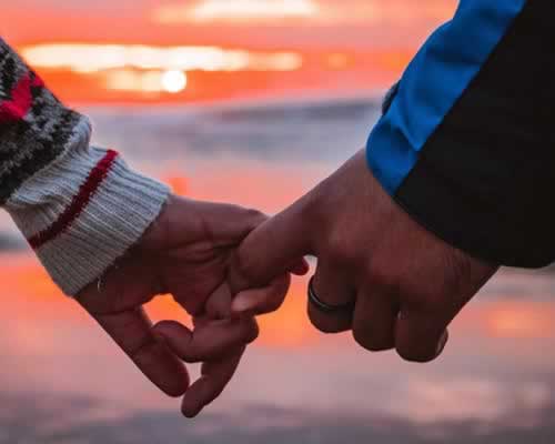 如何让一个男生对你产生好感？(图1)