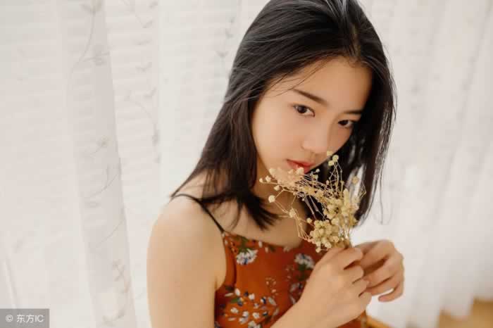 分手后，男人为什么不来找你，他们都在干嘛？(图2)