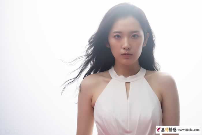 男人有没有钱，其实一眼就能看出来，3个细节装不了(图1)