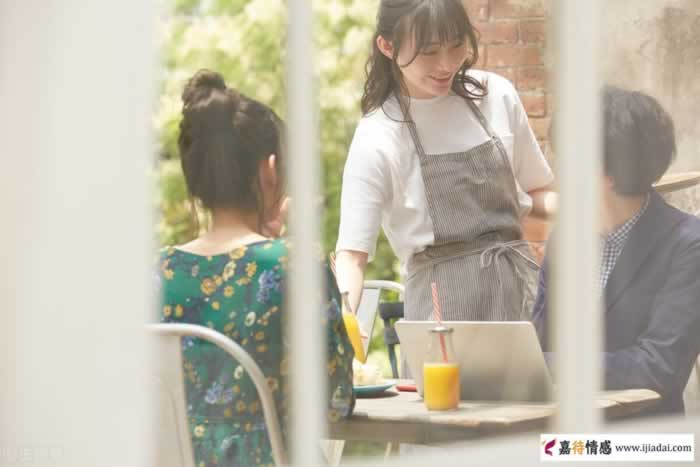 想要看清一个男人，女人可以试试这3个方法(图2)