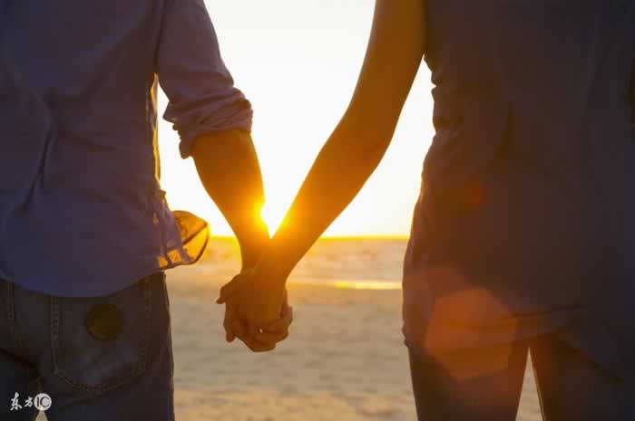 挽回前男友？你会不会“借故联系法”(图3)