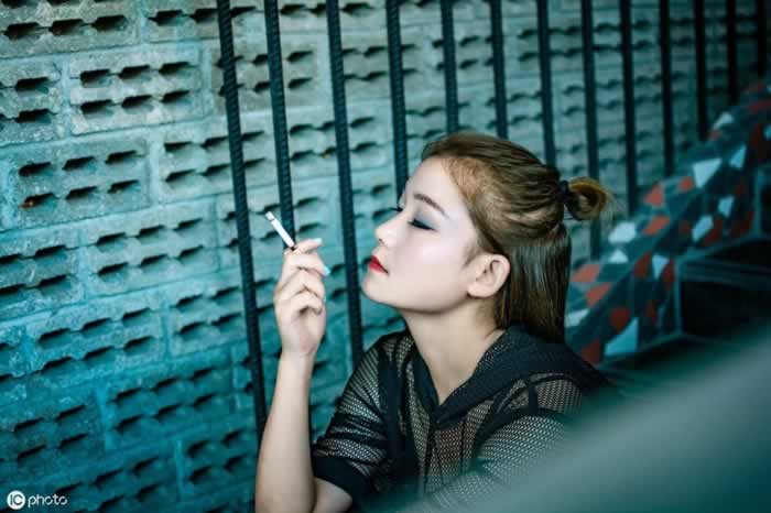 分手后，挽回一个被自己伤害很深的人，要学会这三种方式(图2)