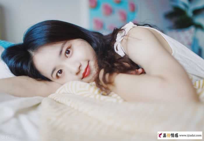 一个爱你的男人，除了亲你、抱你，还会对你做这些事(图2)