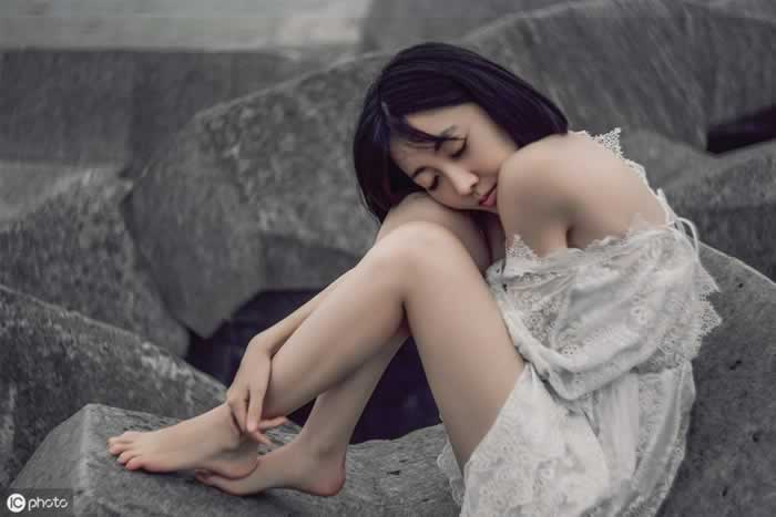 想要挽回男友，女人首先要学会反思和提升！(图2)