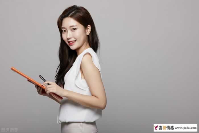 比钱更管用的2样东西，更易打动女人心(图2)