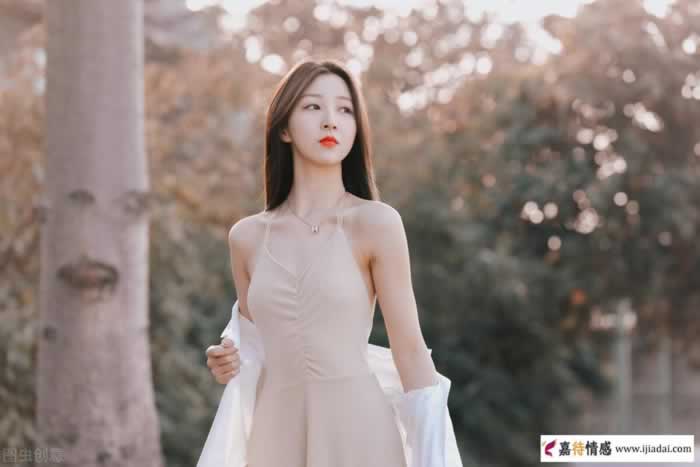 比钱更管用的2样东西，更易打动女人心(图1)