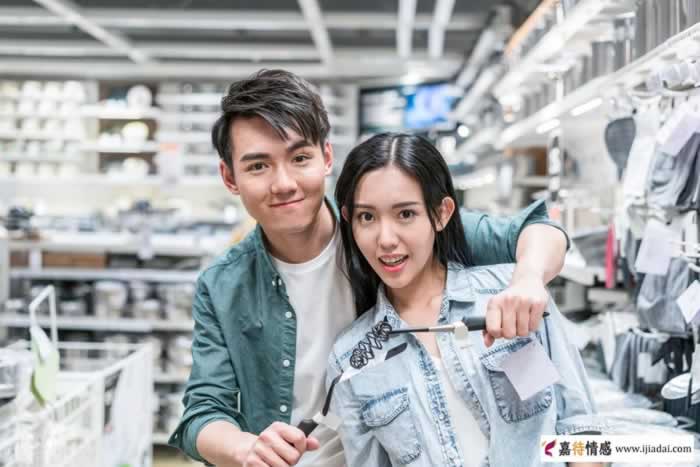 男人对你的爱当真了，才会有这3个明显变化(图4)