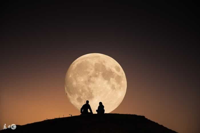 发个朋友圈也能撩人?看看挽回大师怎么指导朋友圈建设(图10) 发个朋友圈也能撩人?看看挽回大师怎么指导朋友圈建设(图10)