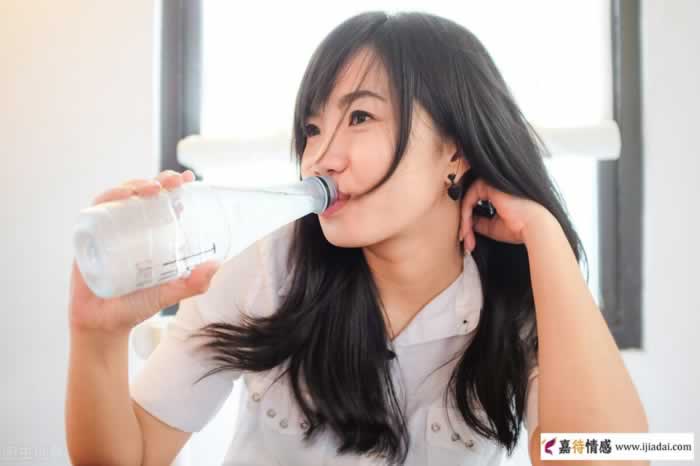 女人到中年，对感情的态度会特别明显(图3)