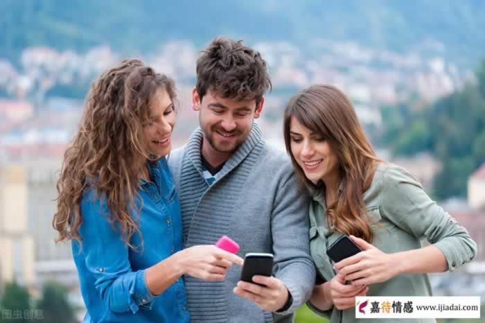 为什么越来越多的中年人消失在朋友圈？(图1)