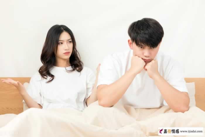 女人还是原配好，离婚娶了小娇妻，肠子悔青了(图2)