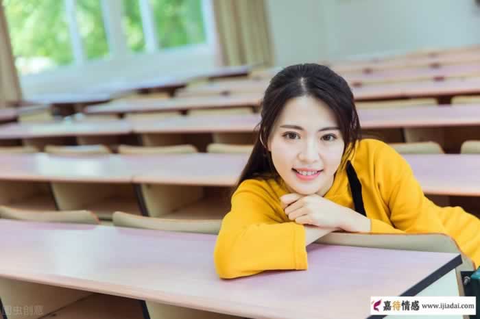 真正爱你的男人，才会主动跟你聊这3个“正经”问题(图1)