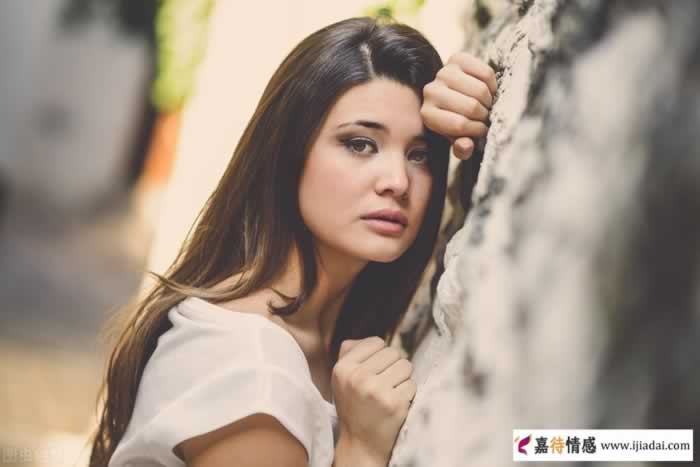 男人与多个女人保持暧昧关系，会有这2个表现！太可恶(图6)