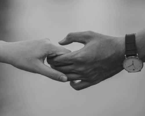 掌握这个说话技巧，让男人对你言听计从！（情绪价值法则）(图1)