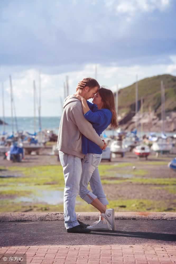 遭遇突发事件，你可以试着用这样的行为挽回男人的心(图3)