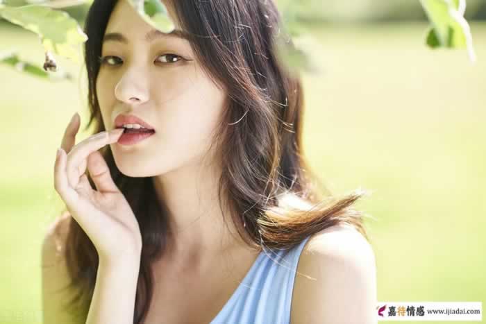 最不值钱的2种女人，长得再漂亮都没有用(图1)