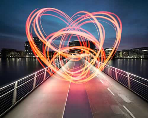 感觉跟男友越来越冷淡，让他为你着迷的技巧 - 恋来情感网