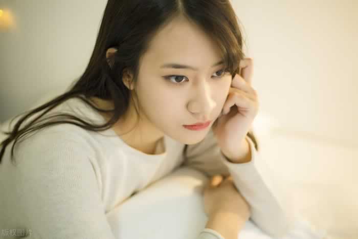 男人身边出现“绿茶女”,女人该如何应付?(图5) 男人身边出现“绿茶女”,女人该如何应付?(图5)