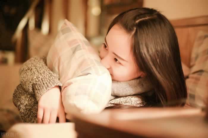 男人身边出现“绿茶女”,女人该如何应付?(图8) 男人身边出现“绿茶女”,女人该如何应付?(图8)