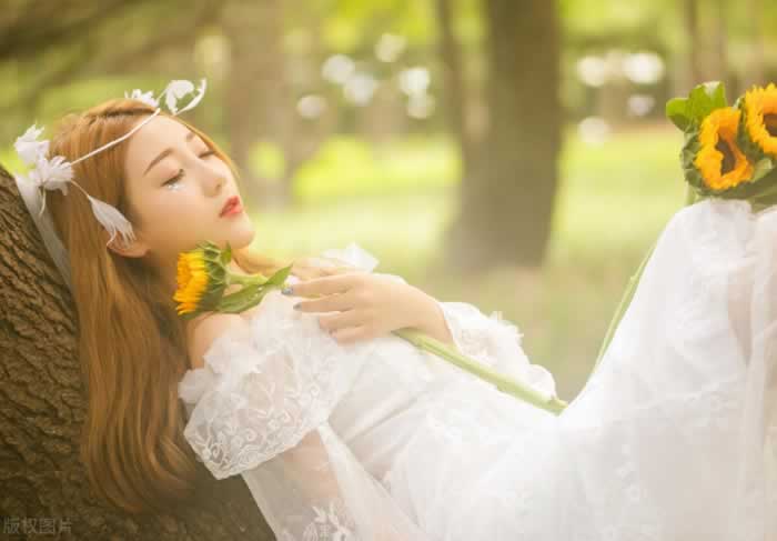 绿茶女的三大受宠秘籍:如何抓牢男人心?(图6) 绿茶女的三大受宠秘籍:如何抓牢男人心?(图6)