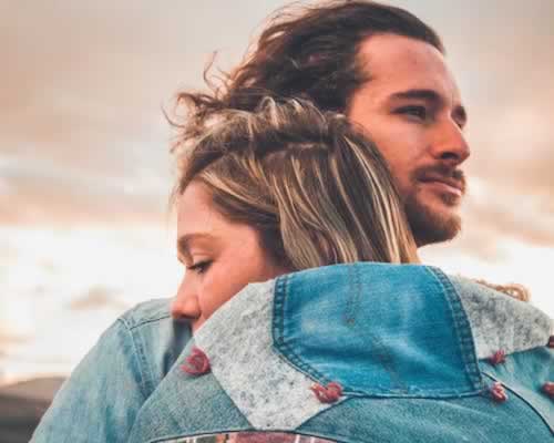 绿茶女的三大受宠秘籍：如何抓牢男人心？ - 恋来情感网