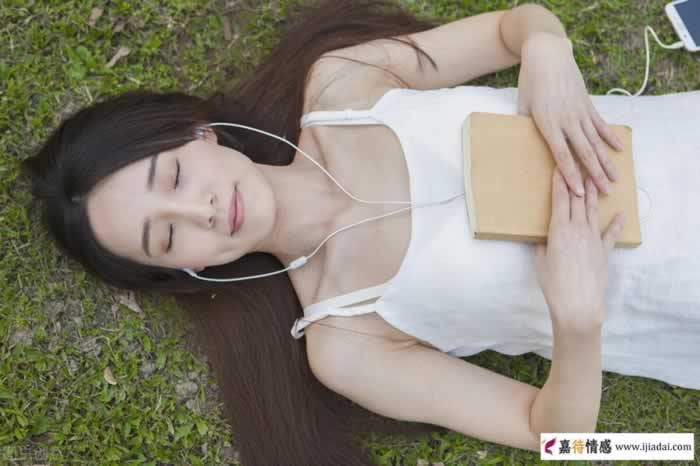 女人想要的幸福，离不开一个“静”字(图2)