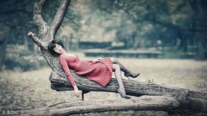 聪明的女人，再爱也不能丢掉的三样东西，很掉价(图2)