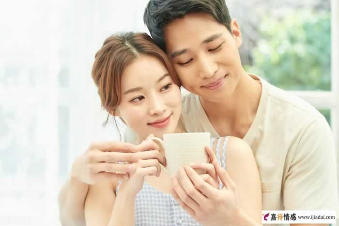 让男人喜欢的3种女人，要做到内外兼修(图1)