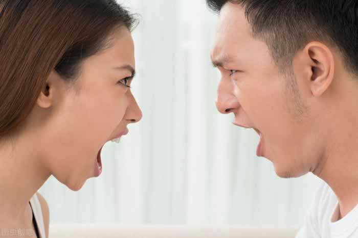 和巨蟹男吵架提分手怎样挽回？想挽回巨蟹男的心要这样做(图1)